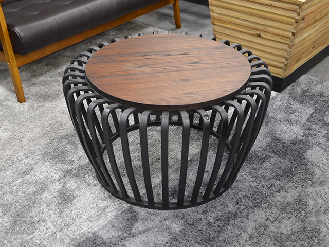 攻めたデザイン 目を惹く カッコイイおしゃれテーブル お部屋を一変させる 人気のインダストリアル家具 数量限定品 Today O K