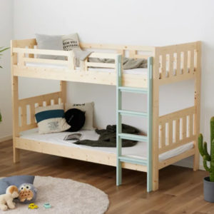 人気商品！再入荷！アクセントのミントグリーンカラーが可愛らしい #2段ベッド。下段は柵がなく出入れがしやすい！将来的に上下分割してシングルベッド2台分としても◎はしごは左右入れ替え可能で、静止荷重300kgの安心安全設計です。