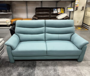 自社オリジナルのハイバックソファ！頭までしっかり支えて快適な座り心地♪本革使用で耐久性◎