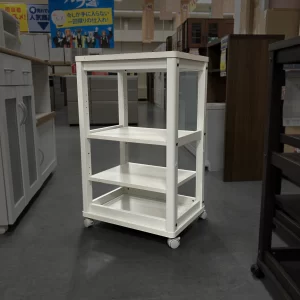 使いやすい高さ85㎝のキッチンワゴン！キャスター付きで移動もラクラク♪キズや汚れ、熱にも強いメラミン天板で毎日安心して使えます！