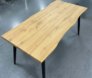 ６人掛けが出来るダイニングテーブル！工場直送なのでこの価格◎持ち帰りもOK！