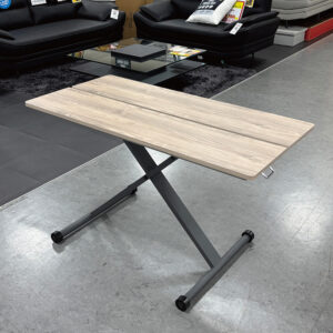 高さ、自由。使い方、無限！これ1台で「食卓」「作業」「くつろぎ」全部OK！シーンに合わせて無段階でぴったりの高さにフィットします。ホワイトオーク色で、空間がパッと明るく。この機能で、この価格はO!Kだけ！