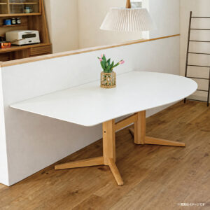 国産モリタのこのクオリティで驚愕の価格￥40,000！ 限定入荷数！売れたら終了の再入荷なしアイテム！今が一番お得な瞬間です！耐久性・耐熱性に優れたメラミン天板で、キズや汚れにも強く、毎日の食卓に安心して使えます。 脚部は「面」で支える安定構造を採用し、ぐらつきにくくしっかりとした強度を実現。 デザイン性と使いやすさを兼ね備えた一台が、今だけこの価格。