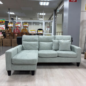 張地が丈夫なジャガード織。カウチ部左右入れ替え可。クッション２個付き。