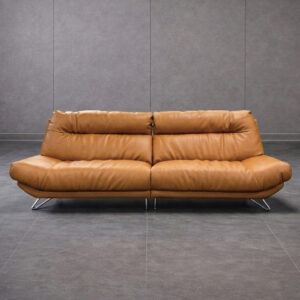 バイヤー渾身の一品！ お宝ソファが入荷しました！市場価格¥195800→今だけ！現品限りの¥98000！ボリュームがありつつ圧迫感を抑えた低重心なフロアスタイル。モダンで落ち着いたオリーブカラー。このお値段他ではありえまんせん！現品限りの超特価！早い者勝ち！