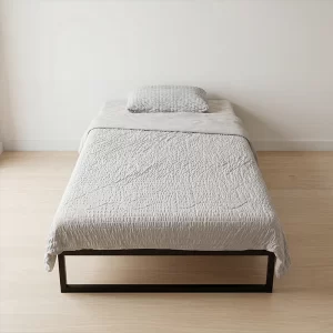 その日の気分で変えれる！リバーシブル冷感ブランケット！「肌に張り付く感じが苦手、、」そんな声から生まれた離れのいい、くしゅくしゅ冷感ブランケット!ひんやり感素材とタオル生地の両面使えるリバーシブルタイプ！ひんやり感素材とタオル生地の両面使えるリバーシブルタイプ